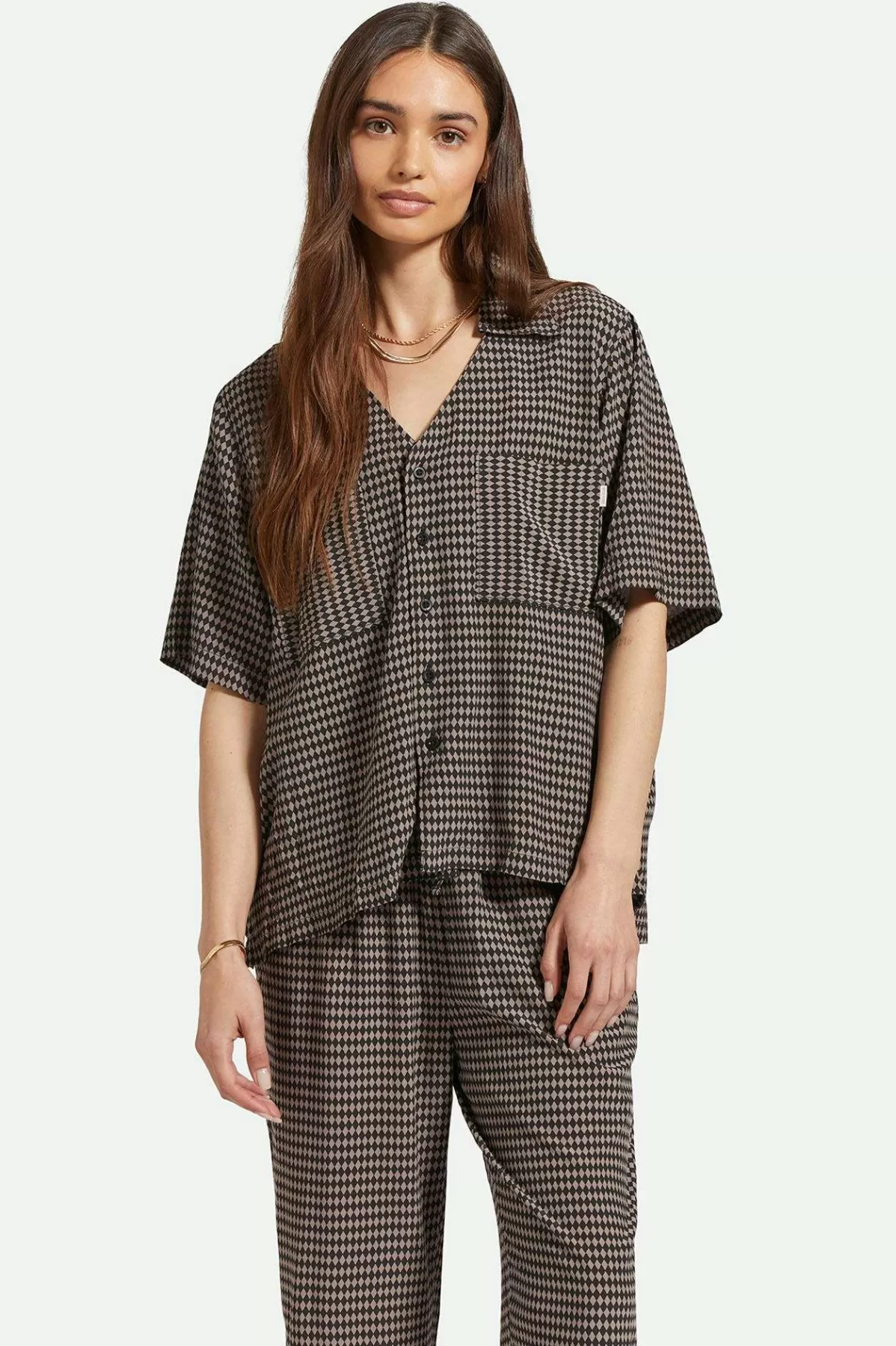 Tops-Brixton Hudson Lounge S/S Woven Shirt Washed Black/Cinder Grey Diamond Check